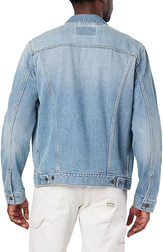 Men's Classic Button-Down Blue Denim Trucker Jacket